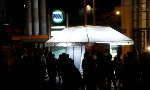 Μοναστηράκι: Φάρσα το τηλεφώνημα για βόμβα - Κανονικά τα δρομολόγια του Μετρό