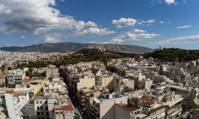 Τελεσίγραφο Σκυλακάκη: Γκρέμισμα και τιμωρία σε ιδιοκτήτες αυθαιρέτων - Ποιους αφορά