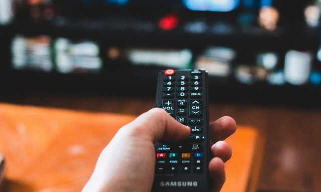 Τηλεθέαση: Η επέλαση του Μάνεση, ο Αρναούτογλου και η μεταμεσονύκτια «Μάγισσα»