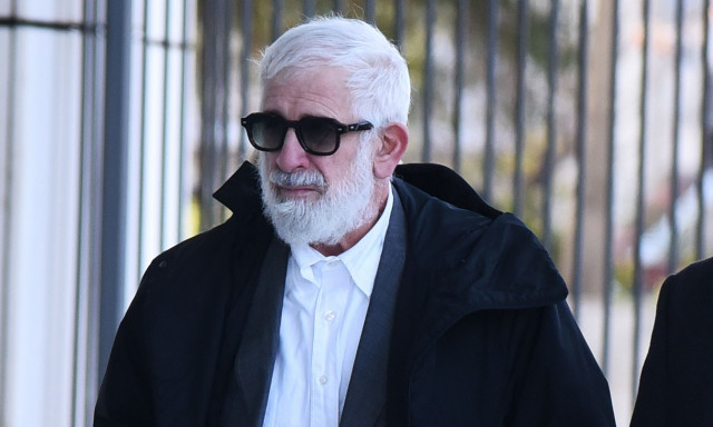 Δίκη Φιλιππίδη: «Είχε σχέσεις με κοπέλες εν γνώσει της συζύγου του» - Τι είπε ο Σπύρος Μπιμπίλας