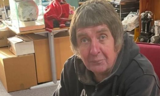 Άνδρας έμαθε να διαβάζει στα 58 του - Η αναπάντεχη αφορμή που τον παρακίνησε