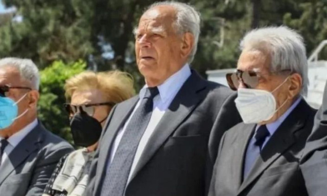 Πέθανε ο Θόδωρος Χαριτόπουλος, έμπιστος συνεργάτης του Κωνσταντίνου Καραμανλή