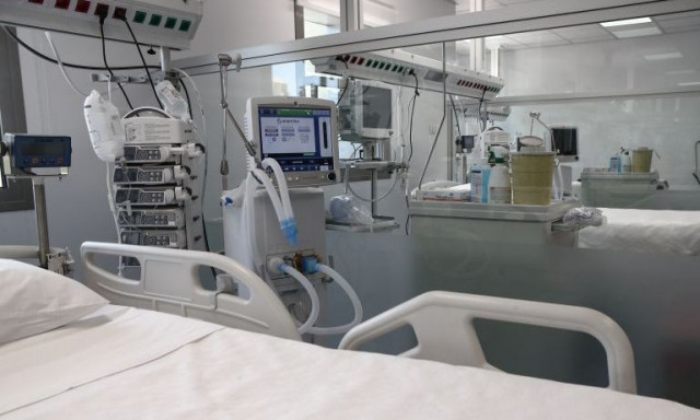 Σε κρίσιμη κατάσταση στη ΜΕΘ ο 23χρονος που μαχαιρώθηκε από τον αδερφό του