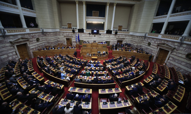 Πρόταση δυσπιστίας: Τι είναι και τι προβλέπεται από τον κανονισμό της Βουλής