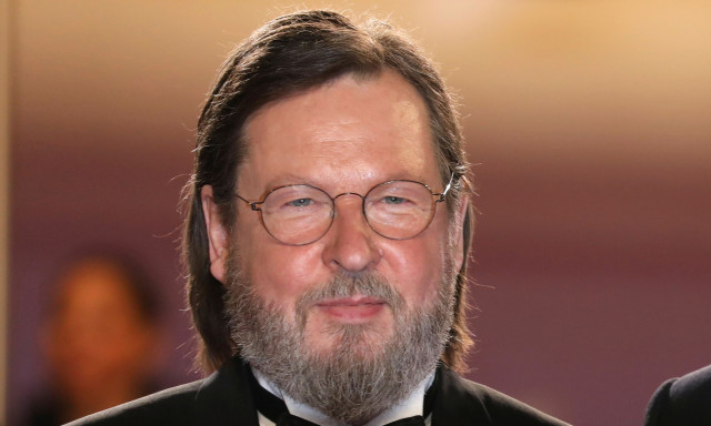 Λαρς φον Τριερ: Σε κέντρο φροντίδας μετά τη διάγνωση με πάρκινσον - Τα νεότερα για την υγεία του