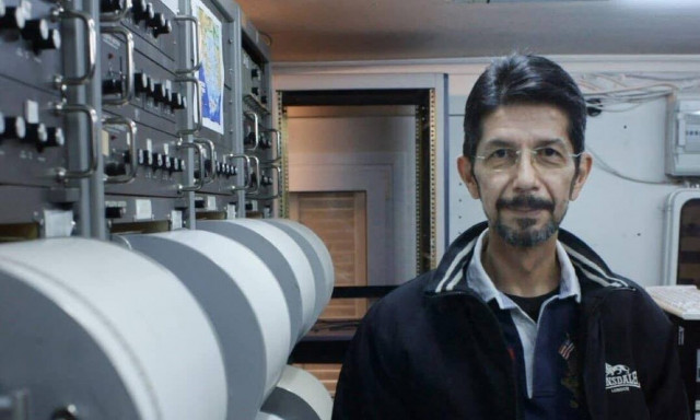 Χουλιάρας για Τσελέντη: «Από την Επιτροπή Σεισμικού Κινδύνου έπρεπε να φύγεις όταν πήρες σύνταξη»