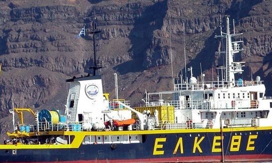 «Αιγαίο»: Πού βρίσκεται το ερευνητικό σκάφος - Πότε θα πάρει μέρος στις έρευνες στη Σαντορίνη