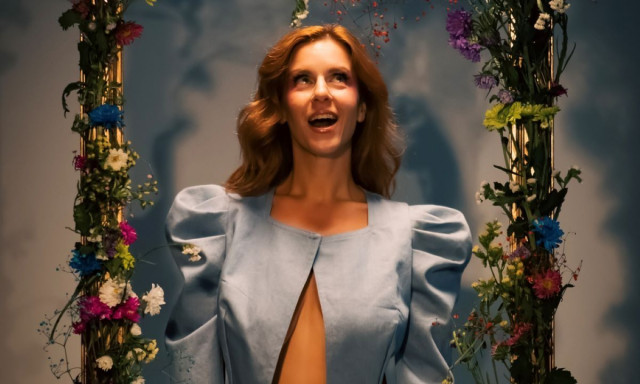 Lou Is: Κυκλοφόρησε ο νέος της δίσκος με τίτλο «Χρώματα»