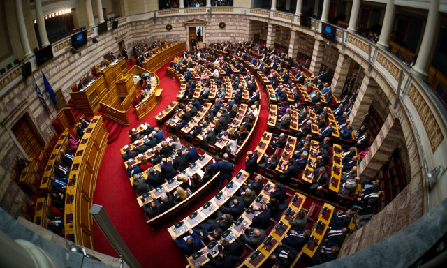 Δημόσκοπηση Metron Analysis:  Προβάδισμα της ΝΔ και άνοδος για Κωνσταντοπούλου και Βελόπουλο