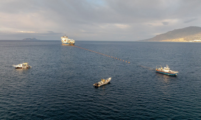 Η Vodafone Ελλάδας υποδέχεται το υποβρύχιο καλώδιο οπτικών ινών 2Africa στην Κρήτη