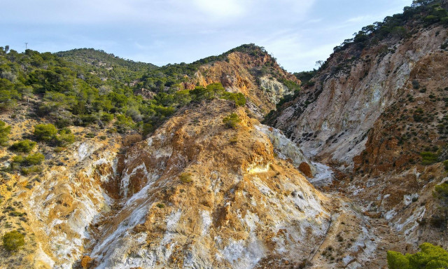 Ηφαίστειο Σουσάκι: Ο «κοιμώμενος Γίγαντας» στα… πόδια της Αττικής