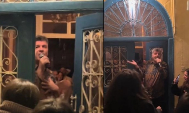 Υπέροχη κίνηση από τον Δεληβοριά: Βγήκε από το μαγαζί για να τραγουδήσει σε όσους έμειναν απέξω