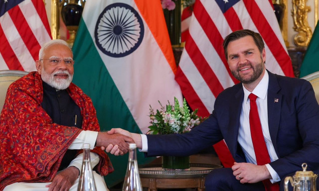 Μόντι και Βανς συζητούν την υποστήριξη των ΗΠΑ για την πυρηνική τεχνολογία της Ινδίας