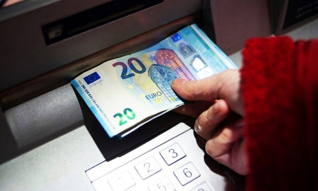 Επίδομα 250 ευρώ: Ποιοι δεν το έλαβαν - Πότε θα γίνει η δεύτερη πληρωμή