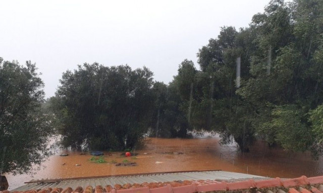 Κακοκαιρία σε Κεφαλονιά και Ζάκυνθο: Επί ποδός οι Αρχές - Τρομάζουν οι εικόνες καταστροφής