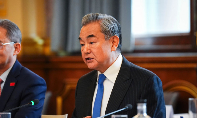 Γερμανία: Οι ΥΠΕΞ της Ουκρανίας και της Κίνας συζήτησαν για το ειρηνευτικό σχέδιο