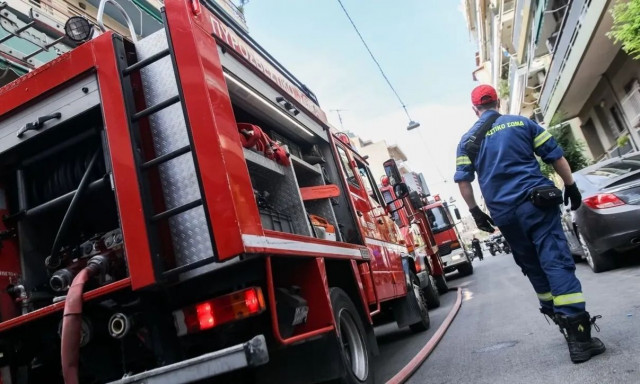 Αμαλιάδα: Αίσιο τέλος για τον άνδρα που απειλούσε να αυτοκτονήσει πέφτοντας από ταράτσα κτηρίου