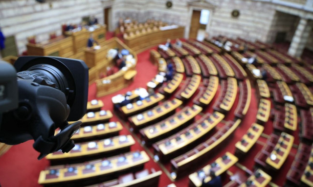 Τέμπη: Το ΠΑΣΟΚ φέρνει στην Ολομέλεια της Βουλής πρόταση για προανακριτική - Η ημερομηνία