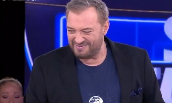 Επική γκάφα στο «Still Standing»: Η απάντηση που έκανε τον Φερεντίνο να «λιώσει» στα γέλια