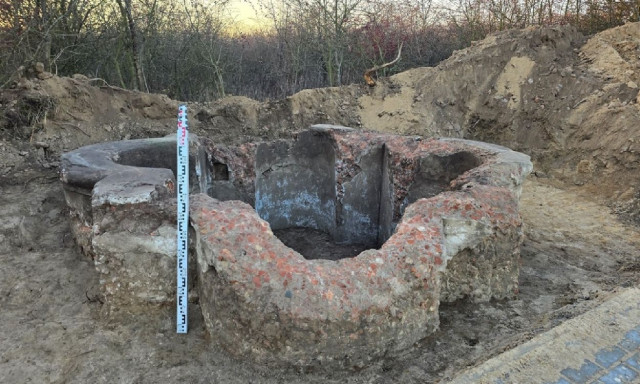 Πολωνία: Μυστηριώδες σιντριβάνι σε σχήμα τριφυλλιού ανακαλύφθηκε τυχαία στην Πολωνία