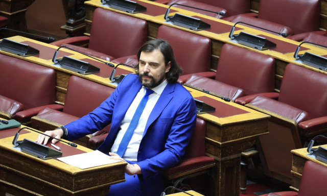 Στο ΠΑΣΟΚ ο ανεξάρτητος βουλευτής Πέτρος Παπάς – Την Τετάρτη η συνάντηση με τον Ανδρουλάκη