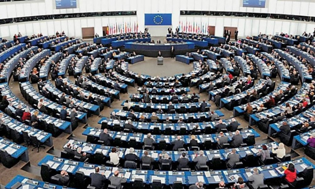 Η ΕΕ στέλνει - εν μέσω διαπραγματεύσεων- στρατιωτική βοήθεια 6.000.000.000 ευρώ στην Ουκρανία