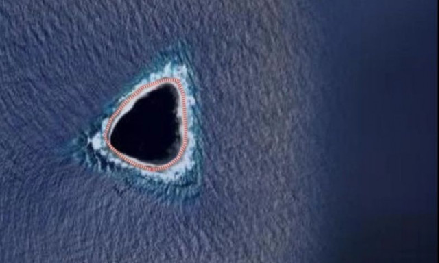 Ειρηνικός: Η «μαύρη τρύπα» που προκάλεσε άγριες φήμες στο διαδίκτυο