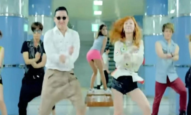 «Δεν το ξέρει κανείς»: Ένας περίεργος τύπος εξήγησε το νόημα του Gangnam Style 13