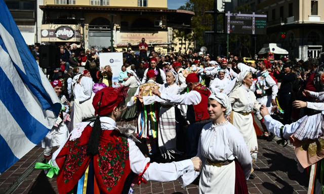 Τσικνοπέμπτη: Τι συμβολίζει η αυριανή ημέρα - Τα έθιμα σε όλη την Ελλάδα