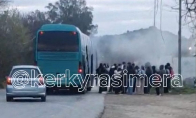 Κέρκυρα: Αναστάτωση σε σχολικό λεωφορείο λόγω καπνών - Κατέβηκαν με ασφάλεια οι μαθητές