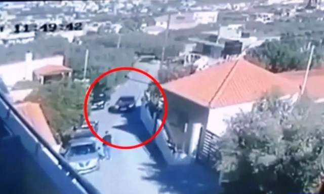 Έδωσαν... προαγωγή στο γιατρό που δεν σταμάτησε τον ψυχοπαθή δολοφόνο της Ανώπολης