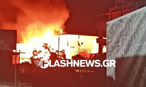 Χανιά: Μεγάλη φωτιά στην Παρηγοριά - Καίγεται κτίριο (pics)