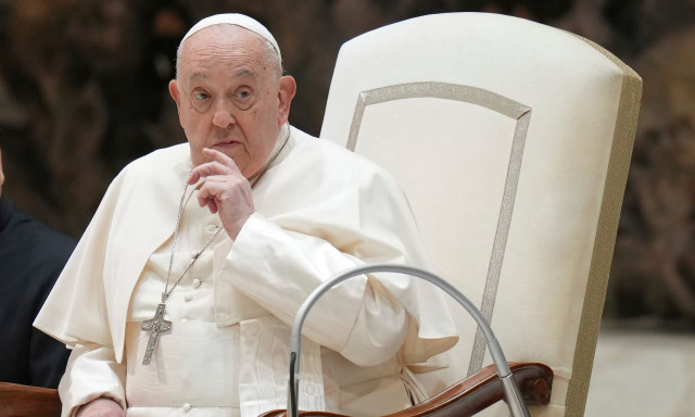 Πάπας Φραγκίσκος: Ανοίγει το σενάριο της παραίτησης του Ποντίφικα