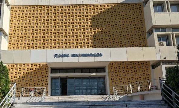 Επίθεση από κουκουλοφόρους στον πρόεδρο του τμήματος Μαθηματικών του ΕΚΠΑ - Οι απειλές που δέχθηκε