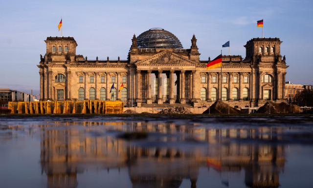 Oι εκλογές στη Γερμανία και η επίσκεψη του Μακρόν στην Ουάσιγκτον διαμορφώνουν τον γεωπολιτικό χάρτη