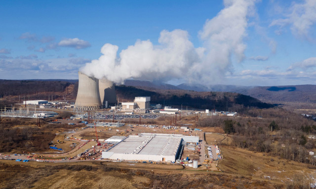 ΗΠΑ: Ζητά αύξηση 10-15% στην παραγωγή ενέργειας - Πρέπει να τροφοδοτηθεί η Τεχνητή Νοημοσύνη