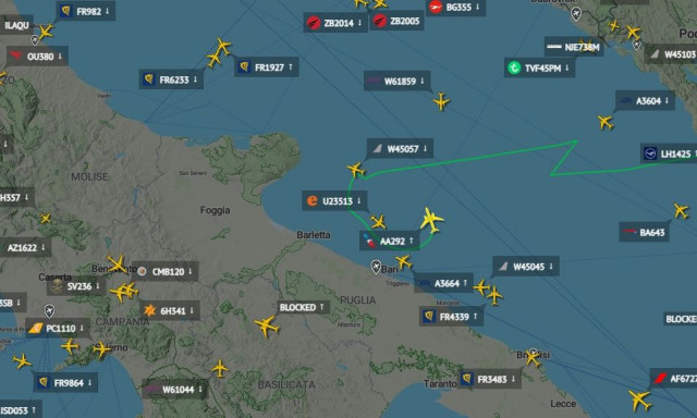 Συναγερμός σε πτήση της American Airlines για Νέο Δελχί - Απειλή για βόμβα