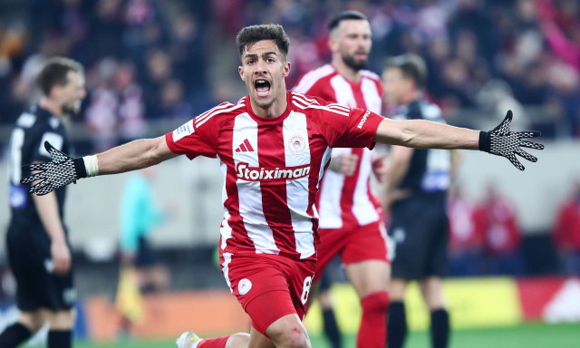 Live Super League: Πήρε το ντέρμπι ο Ολυμπιακός, δεν άντεξε ο ΠΑΟΚ