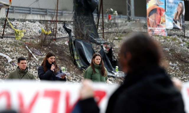 Άρχισαν τα ζόρια, η κοινωνία βγαίνει μπροστά, όλοι απέναντι στις νέες προκλήσεις