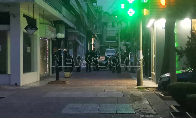 Μενίδι: Κινητοποίηση για αυτοσχέδιο εμπρηστικό μηχανισμό έξω από κατάστημα εστίασης