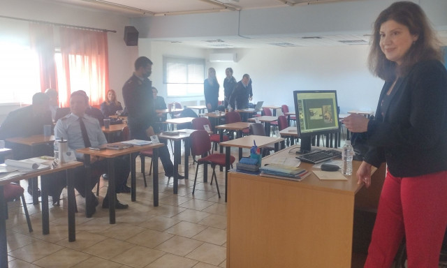 Η Πανελλαδική Φιλοζωική και Περιβαλλοντική Ομοσπονδία εκπαιδεύει αστυνομικούς