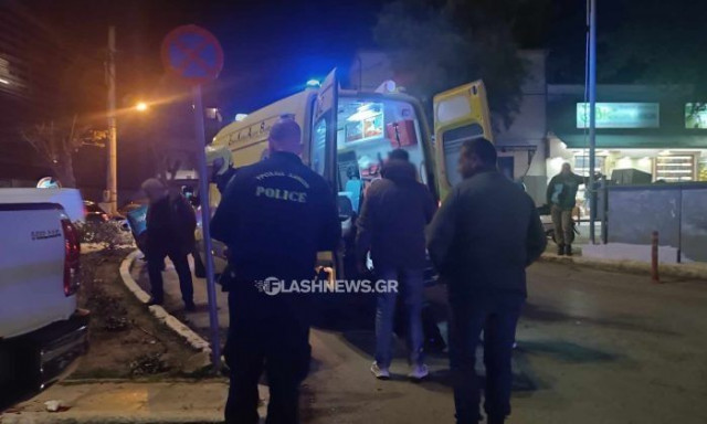 Τροχαίο ατύχημα στα Χανιά: Στο νοσοκομείο νεαρός οδηγός μηχανής