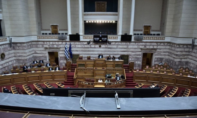 Έρευνα Prorata: Ποια η διαφορά της ΝΔ με το ΠΑΣΟΚ τώρα - Τι λένε οι πολίτες για τα Τέμπη