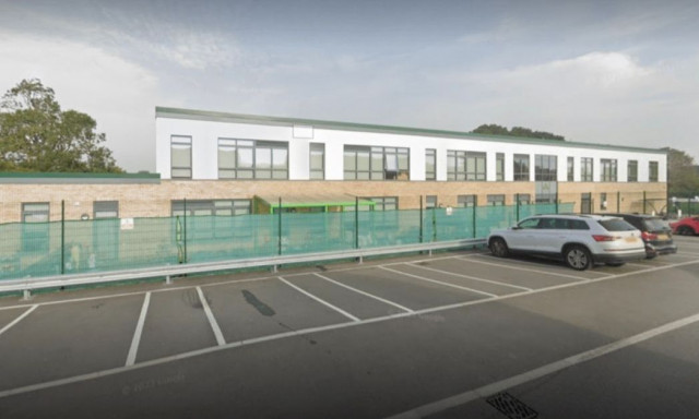 Βρετανία: Δημοτικό σχολείο εκκενώθηκε λόγω «απειλής βόμβας»