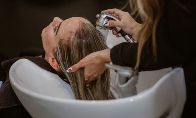 Ιεράπετρα: Αυτός είναι ο αλλοδαπός άνδρας που επιτέθηκε με μαχαίρι σε κομμώτρια