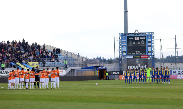 Asteras Aktor – ΟΦΗ: Τα 57’’ σιγής για τα Τέμπη, ο Κολοκοτρώνης και ο Ψηλορείτης