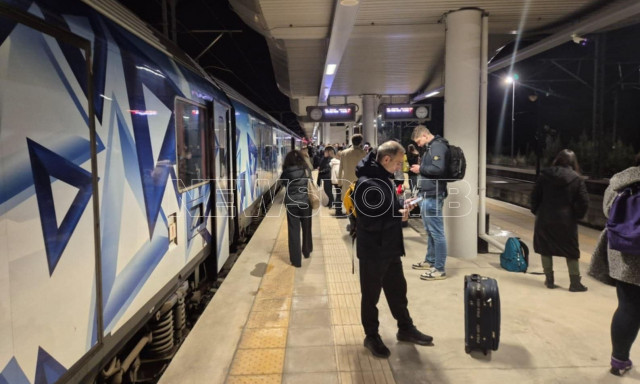 Πρόβλημα στην αμαξοστοιχία σε δρομολόγιο Θεσσαλονίκη-Αθήνα - Οι επιβάτες κατέβηκαν στο Λιανοκλάδι