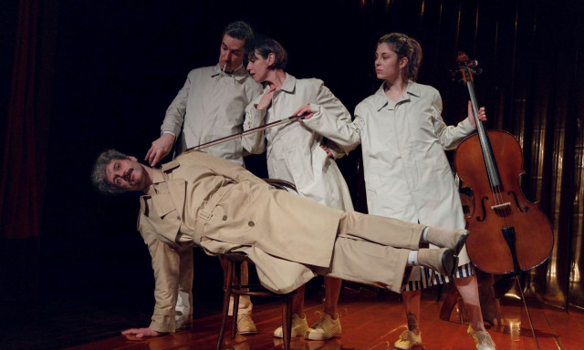 Θέατρο Τέχνης: Πρεμιέρα για το «Κνοκ» σε σκηνοθεσία Αργυρώς Χιώτη