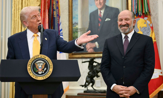 ΗΠΑ: Απειλούν ξανά με δασμούς Καναδά και Μεξικό