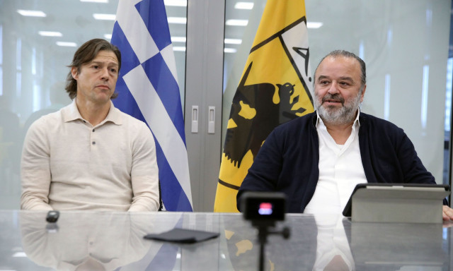 AEK: Συνάντηση τριών ωρών Ηλιόπουλου-Αλμέιδα μετά το 6-0 από τον Ολυμπιακό